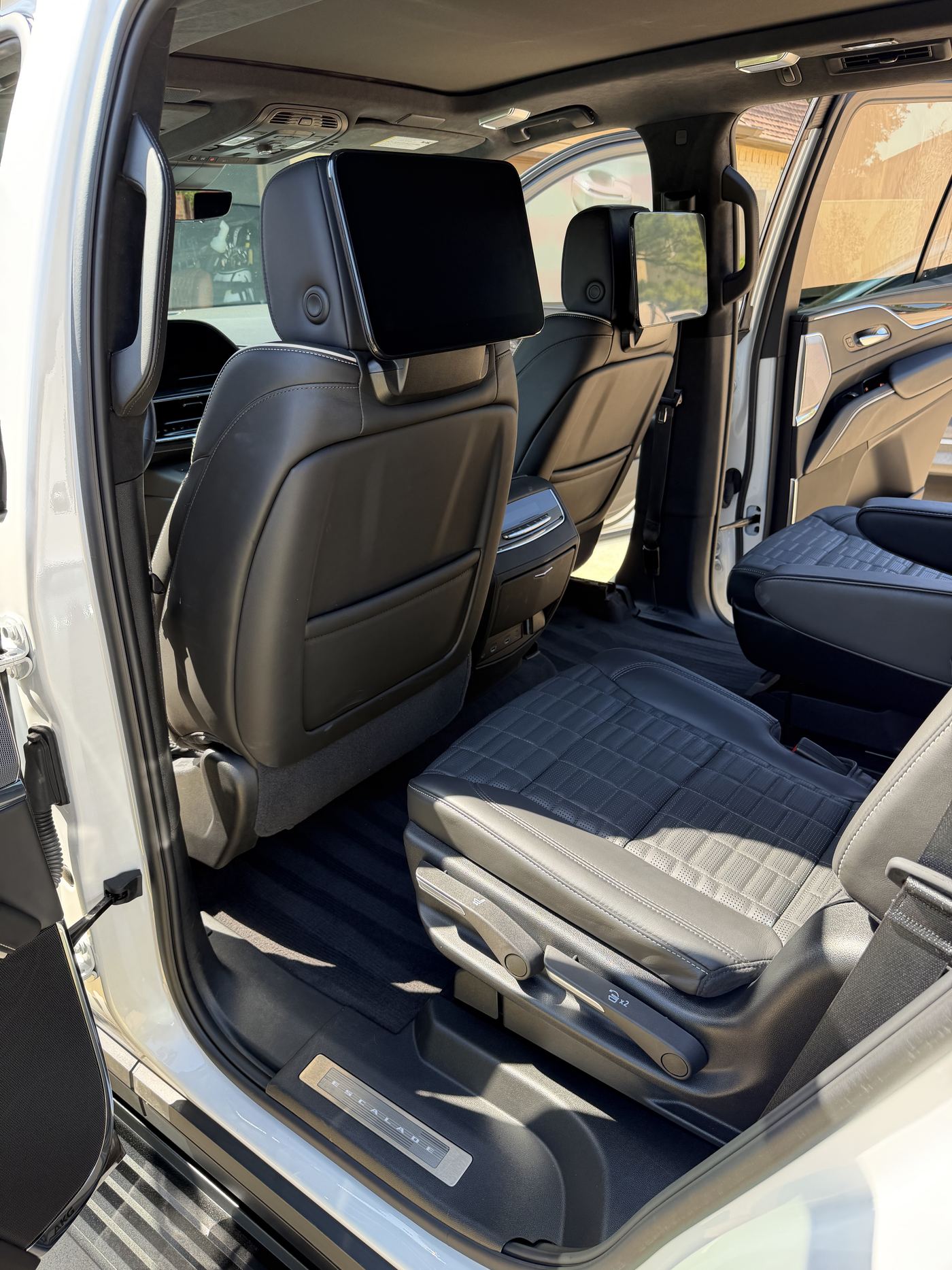 Cadillac Escalade interior after a full interior detail
