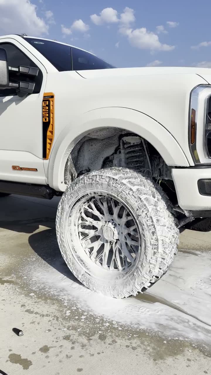 Wheel and tire deep clean